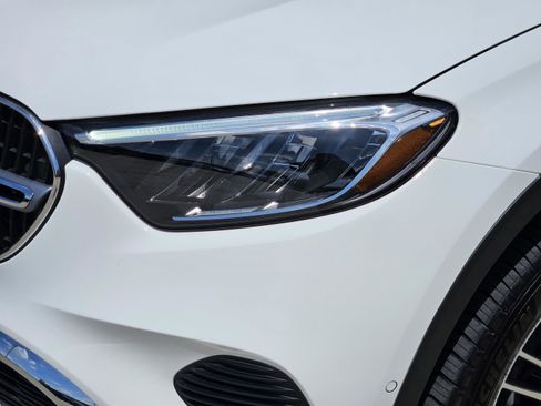 Certified 2026 Mercedes-Benz GLC 300 image 25