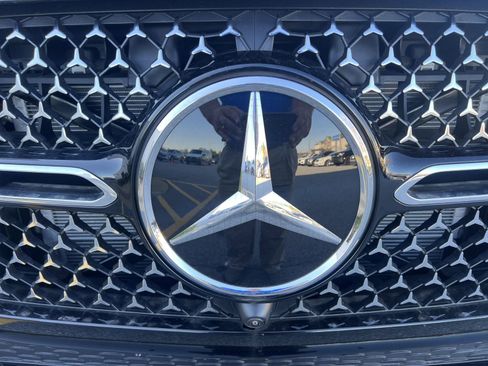 Certified 2025 Mercedes-Benz GLE 350 GLE 350 image 6