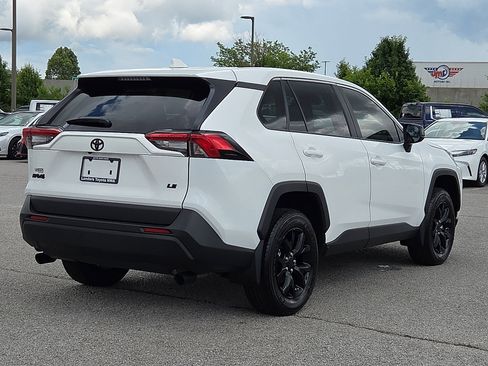 Used 2023 Toyota RAV4 LE FWD image 5