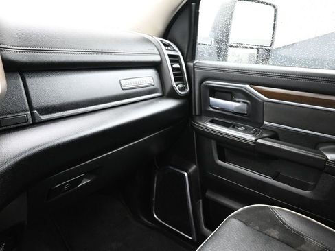 Used 2024 RAM 2500 Laramie AWD/4WD image 19