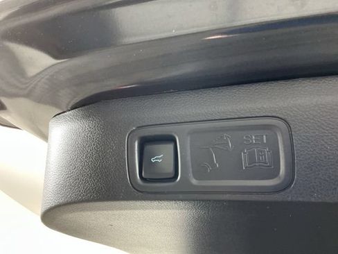 Used 2024 Ford Expedition Limited AWD/4WD image 30