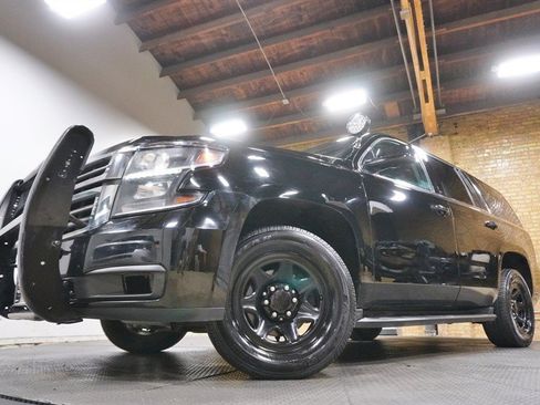 Used 2020 Chevrolet Tahoe 2WD w/ Enhanced Driver Alert Package image 3