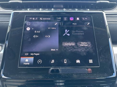 Used 2023 Jeep Grand Cherokee Laredo w/ Luxury Tech Group I image 22