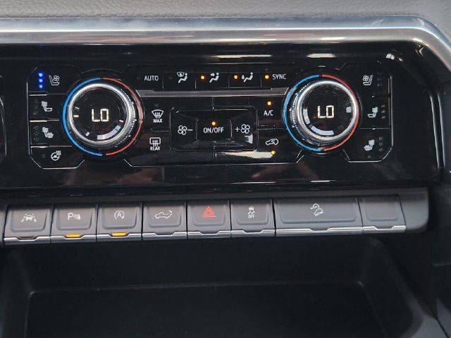 Used 2025 GMC Sierra 1500 Denali AWD/4WD image 17