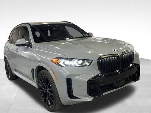 Certified 2024 BMW X5 xDrive40i w/ M Sport Package image 2
