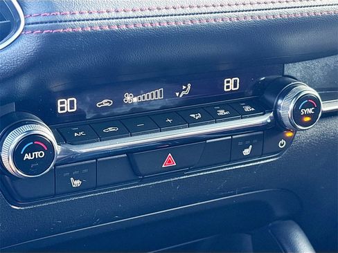 Used 2024 MAZDA MAZDA3 s image 16