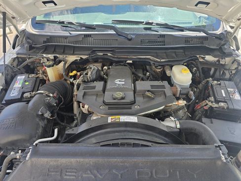 Used 2014 RAM 2500 Tradesman w/ Chrome Appearance Group image 28