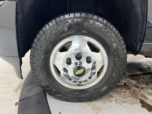 Used 2019 Chevrolet Silverado 3500 High Country w/ Duramax Plus Package AWD/4WD image 23