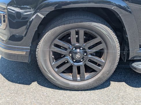 Used 2019 Toyota 4Runner Limited RWD image 10