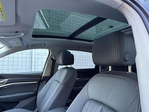 Used 2024 Audi Q8 e-tron Premium Plus w/ Premium Plus Package image 23