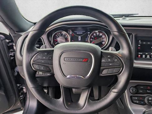 Used 2022 Dodge Challenger R/T image 11