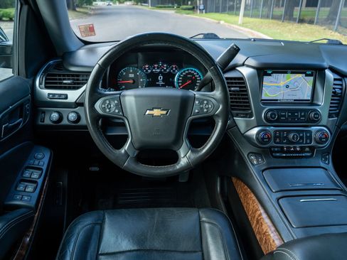 Used 2016 Chevrolet Suburban LTZ AWD/4WD image 21