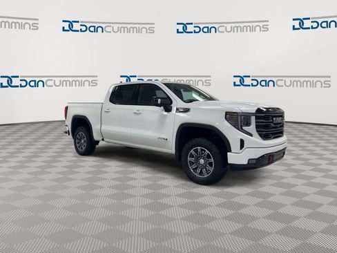 Used 2025 GMC Sierra 1500 AT4 AWD/4WD image 2