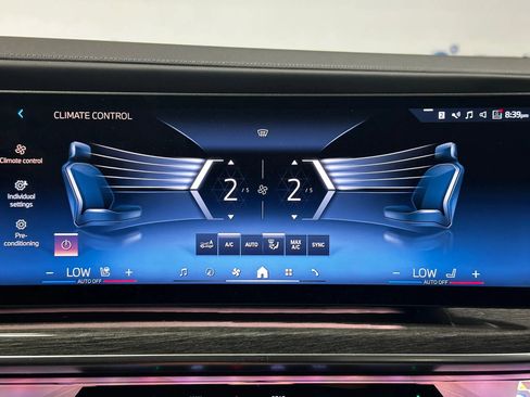 Used 2024 BMW i7 xDrive60 w/ Executive Package image 42