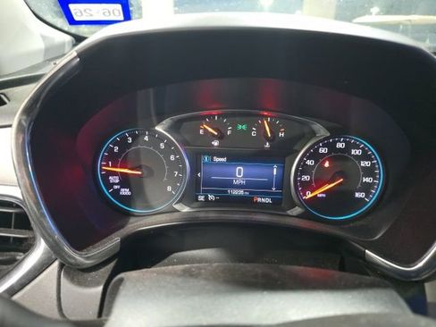 Used 2019 Chevrolet Equinox LT image 3