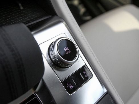 New 2025 Jaguar F-PACE R-Dynamic S image 34