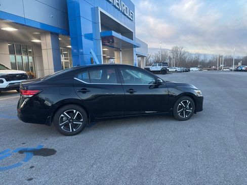 Used 2024 Nissan Sentra SV image 14