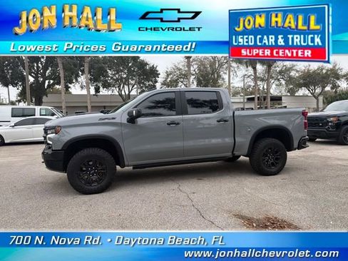 Used 2024 Chevrolet Silverado 1500 ZR2 w/ Technology Package image 4