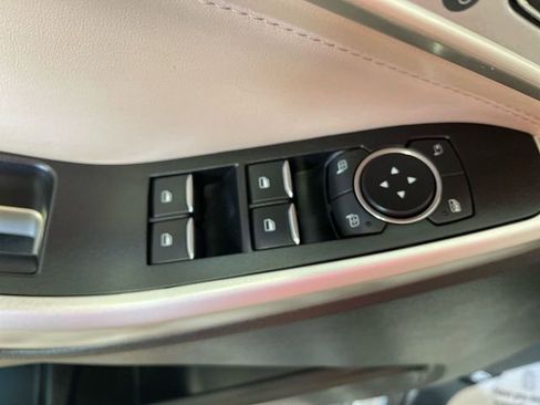 Used 2020 Ford Explorer Limited w/ Class III Trailer Tow Package AWD/4WD image 13