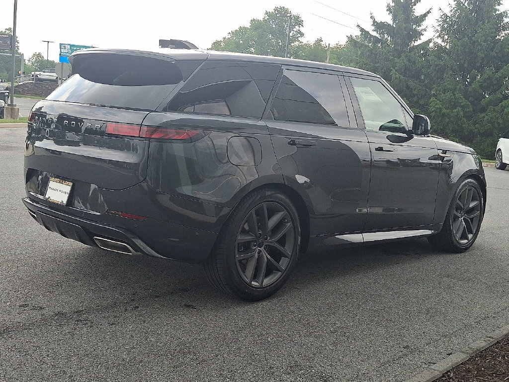 New 2026 Land Rover Range Rover Sport Dynamic SE AWD/4WD image 3