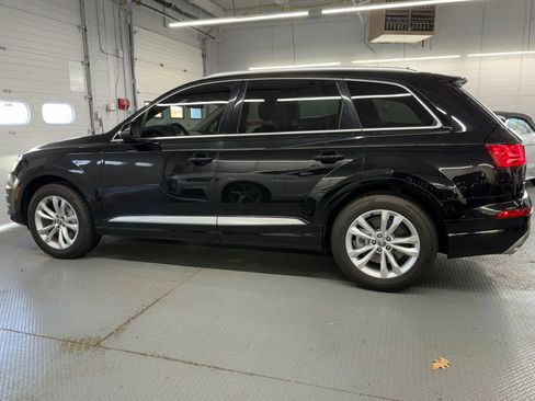 Used 2017 Audi Q7 3.0T Premium AWD/4WD image 12