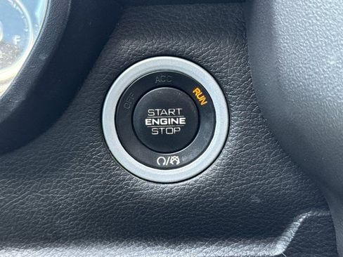 Used 2020 RAM 1500 Big Horn AWD/4WD image 19