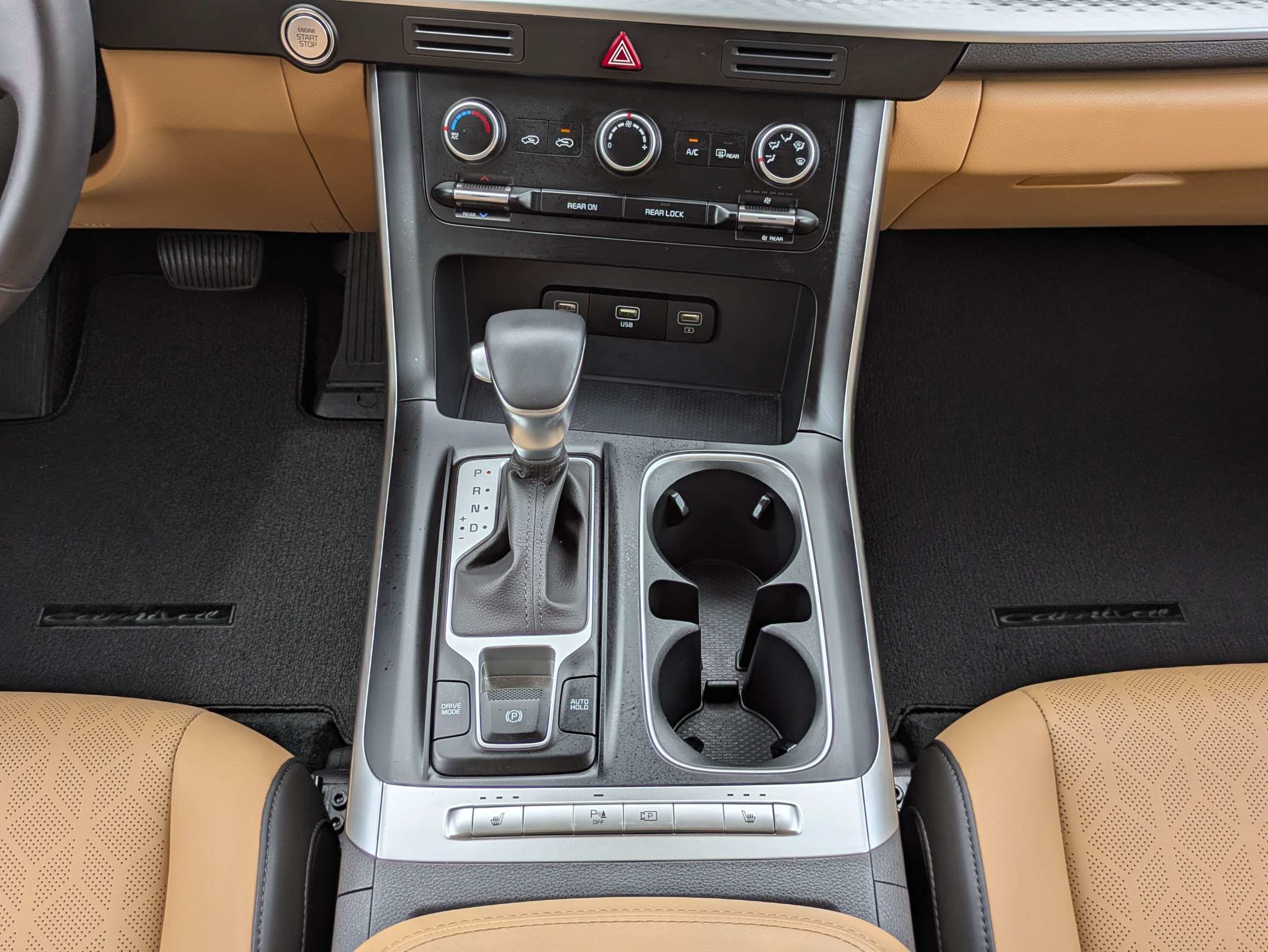 Certified 2024 Kia Carnival LX FWD image 19