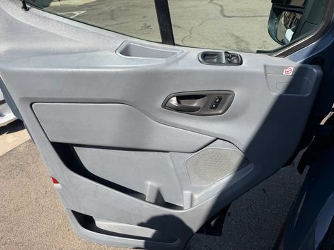 Used 2019 Ford Transit 250 148 High Roof Extended RWD image 10