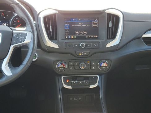 Used 2023 GMC Terrain SLE w/ Driver Convenience Package image 25