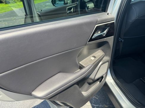 Used 2023 Mitsubishi Outlander SE FWD image 10