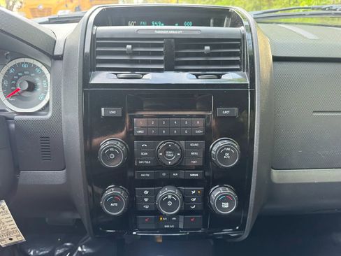 Used 2011 Ford Escape Limited w/ 302A Rapid Spec Order Code image 12