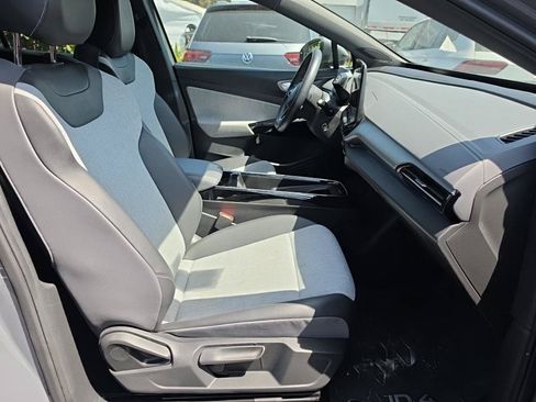Certified 2023 Volkswagen ID.4 Pro RWD image 6