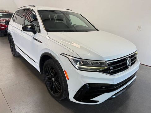 Used 2022 Volkswagen Tiguan SE R-Line FWD image 4