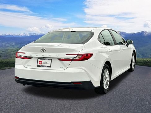 Used 2026 Toyota Camry LE FWD image 5