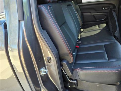 Used 2024 Nissan Titan PRO-4X w/ Pro-4x Convenience Package image 17