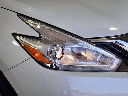 Used 2017 Nissan Murano SL w/ SL Technology Package FWD image 10