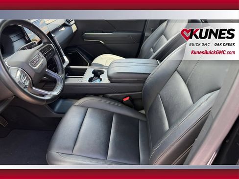 Used 2024 GMC Acadia Elevation AWD/4WD image 22
