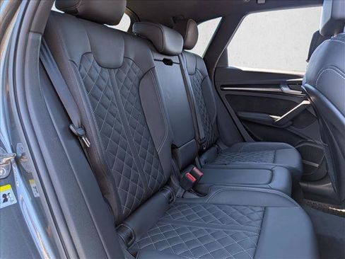 Used 2024 Audi SQ5 Premium Plus w/ Premium Plus Package AWD/4WD image 19