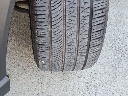 Used 2025 Ford Explorer ST image 18