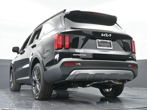Used 2023 Kia Sorento SX Prestige AWD/4WD image 56