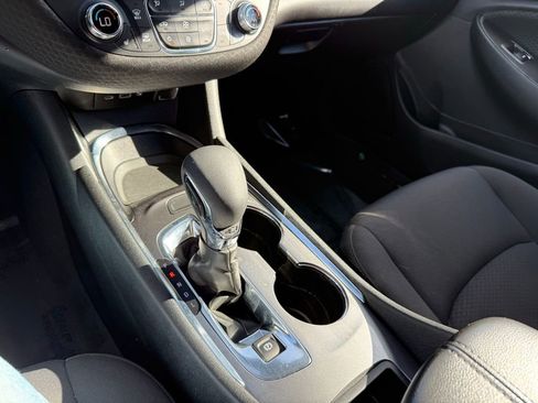 Used 2023 Chevrolet Malibu LT image 28