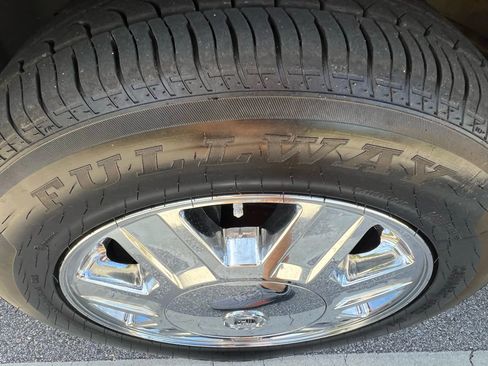 Used 2006 Cadillac DTS image 66