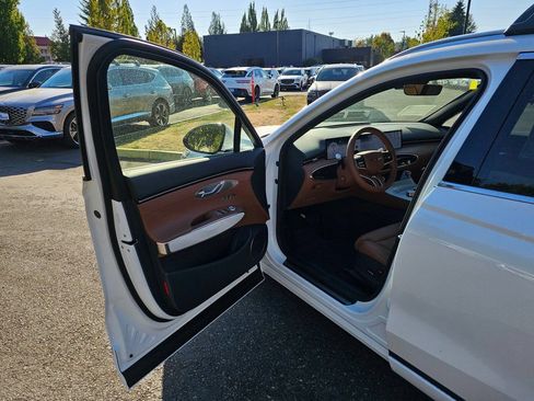Used 2026 Genesis GV70 2.5T Advanced AWD/4WD image 20