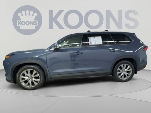 Used 2024 Toyota Grand Highlander AWD image 7
