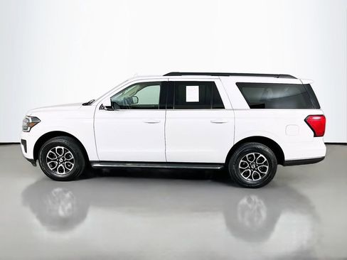 Used 2023 Ford Expedition Max XLT AWD/4WD image 5