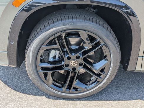 New 2026 Volkswagen Tiguan SE R-Line AWD/4WD image 10