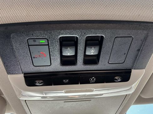 Used 2022 Nissan Rogue SV w/ SV Premium Package AWD/4WD image 36