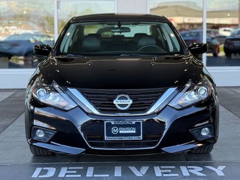 Used 2018 Nissan Altima 2.5 SR w/ SR Special Edition image 4