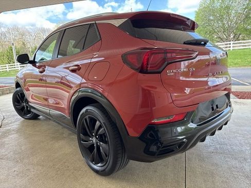 Used 2024 Buick Encore GX Sport Touring image 8