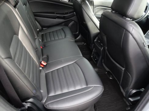 Used 2020 Ford Edge SEL w/ Convenience Package image 23